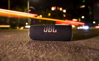 Parlante JBL Flip 6 portátil con bluetooth