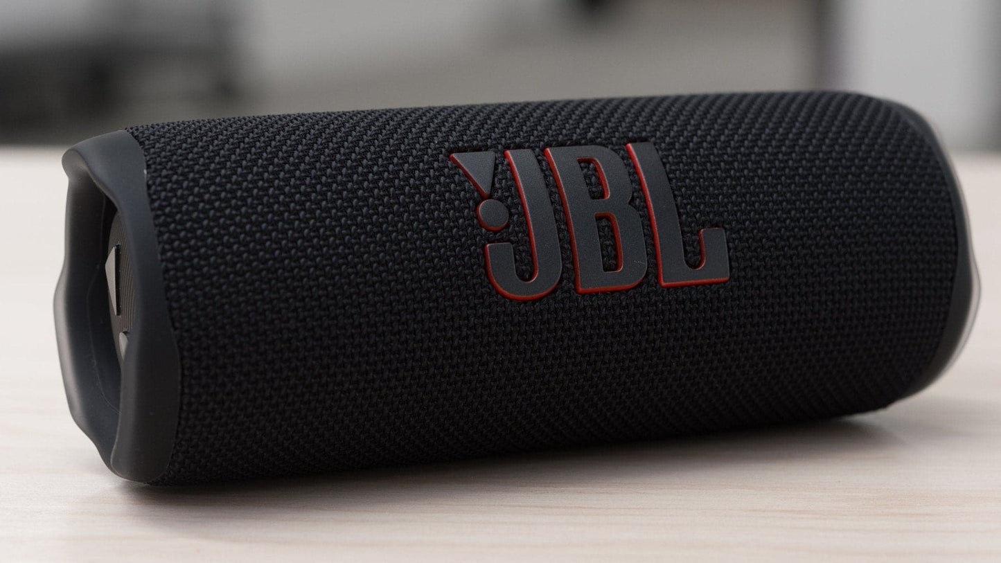 Parlante JBL Flip 6 portátil con bluetooth